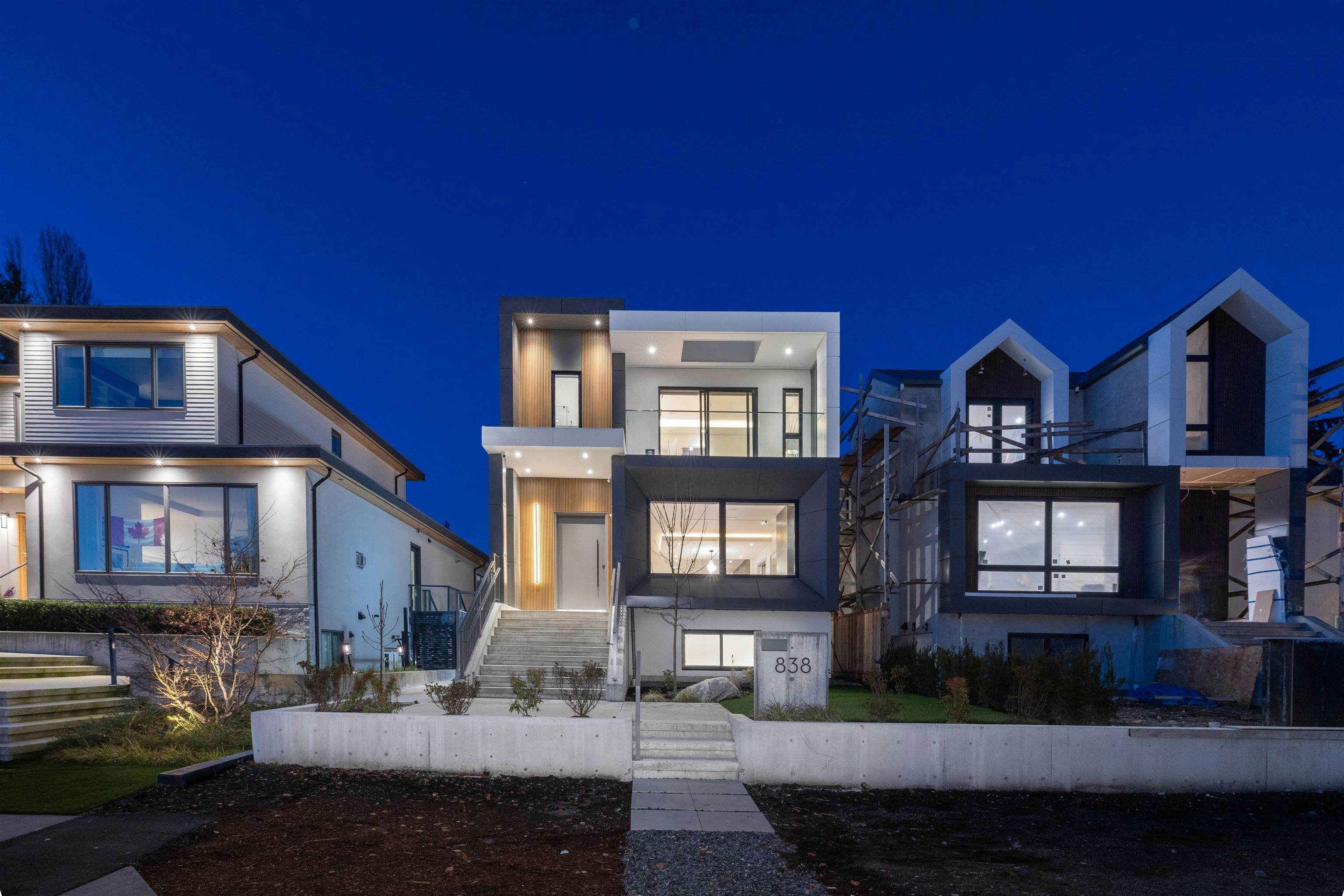 838 E 14th Street, North Vancouver, BC, V7L 2P6