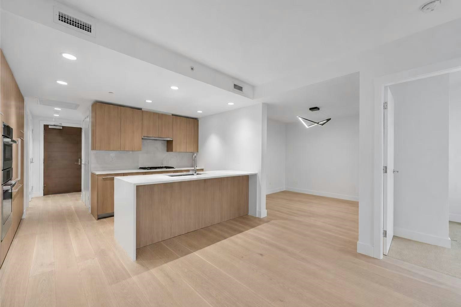 405-2785 Library Lane, North Vancouver, BC, V7J 0C3 - 4