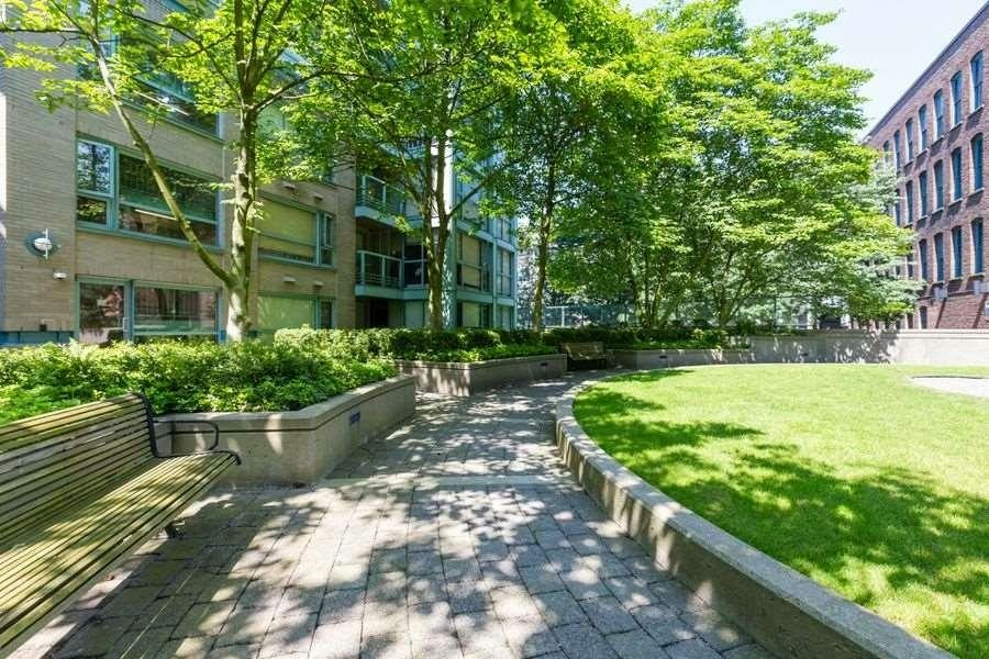 602-1177 Pacific Boulevard, Vancouver, BC, V6Z 2R8 - 32