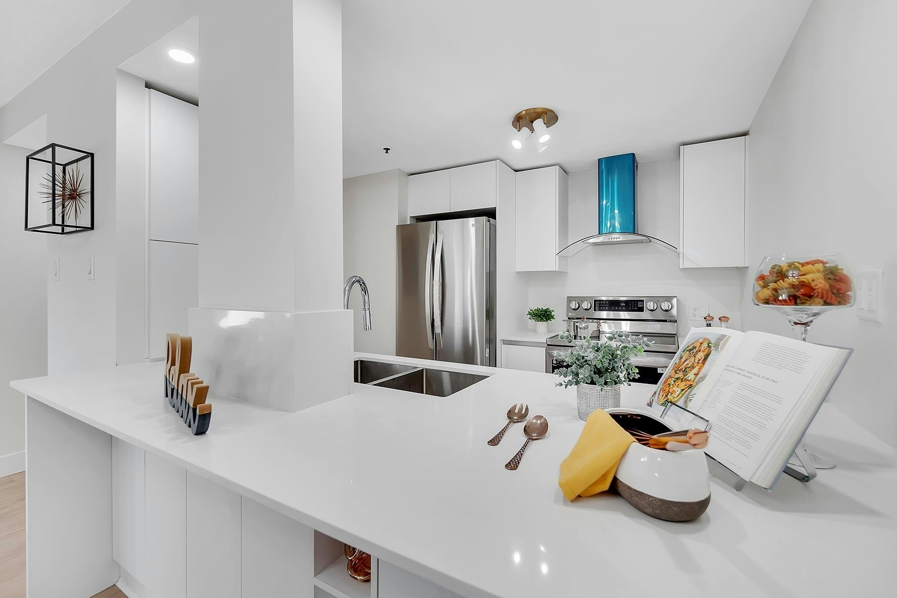 602-1177 Pacific Boulevard, Vancouver, BC, V6Z 2R8 - 13