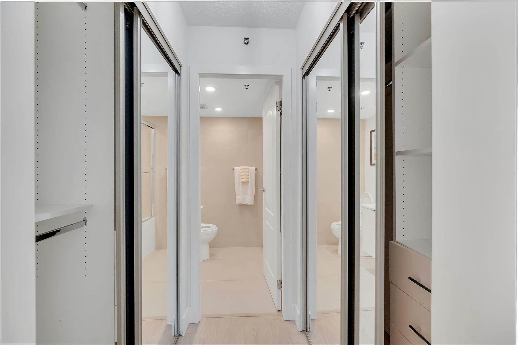602-1177 Pacific Boulevard, Vancouver, BC, V6Z 2R8 - 23