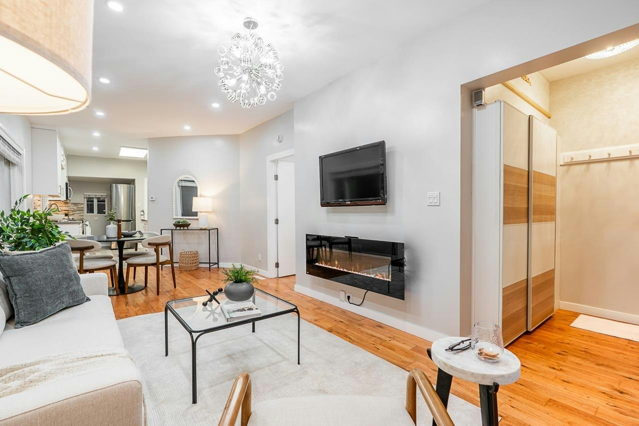 3754 Inverness Street - 5