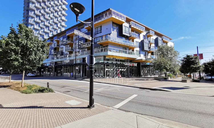 607-8580 River District Crossing