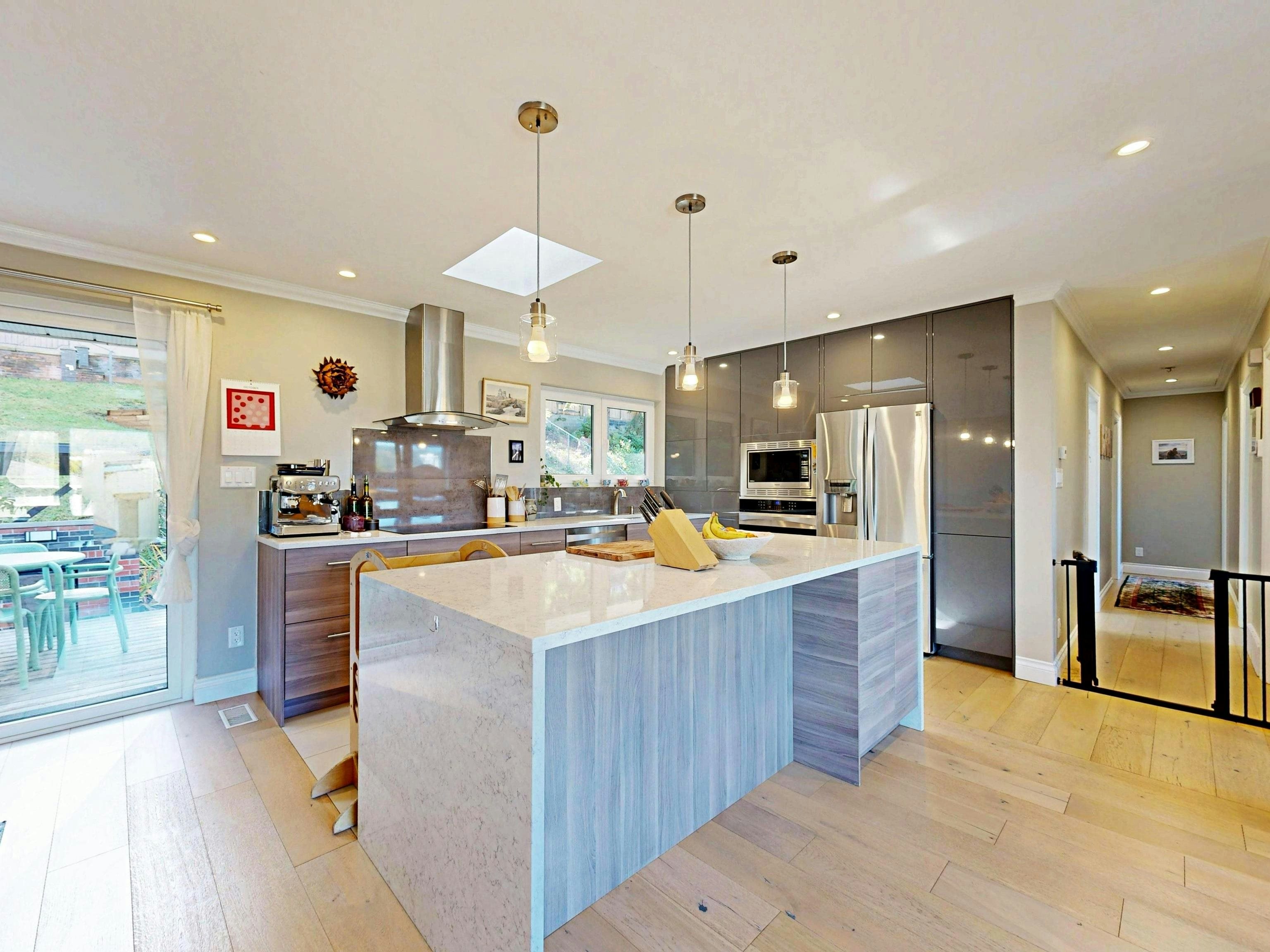 3363 Viewmount Place - 2
