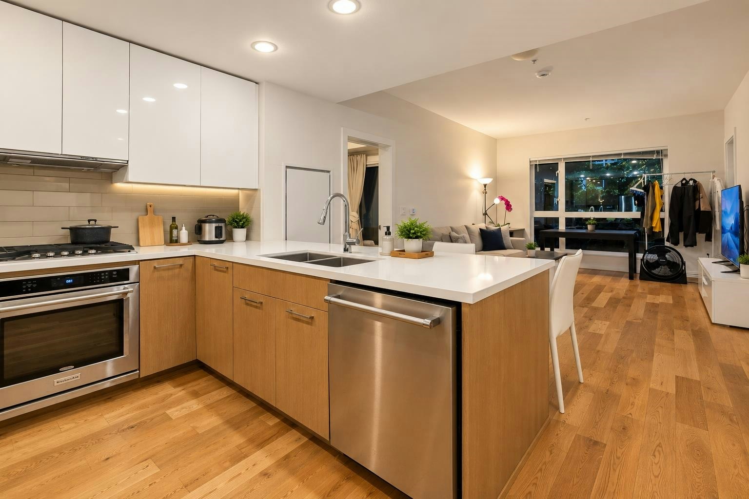 117-5311 Cedarbridge Way, Richmond, BC, V6X 0M3