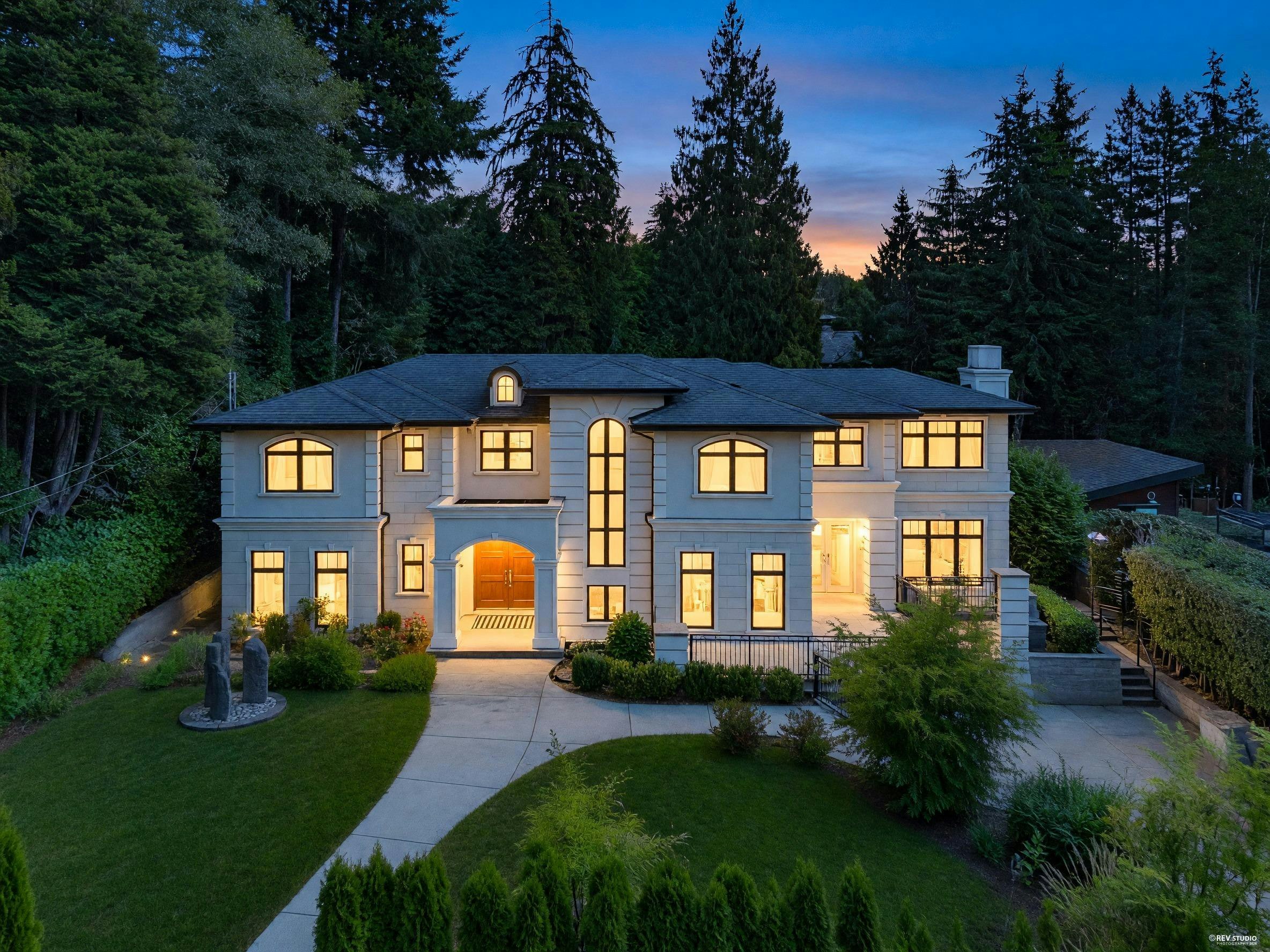 920 3rd Street, West Vancouver, BC, V7T 2J3