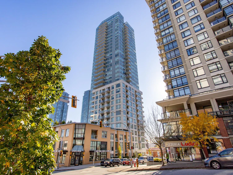 804-618 Carnarvon Street, New Westminster, BC, V3M 0N9