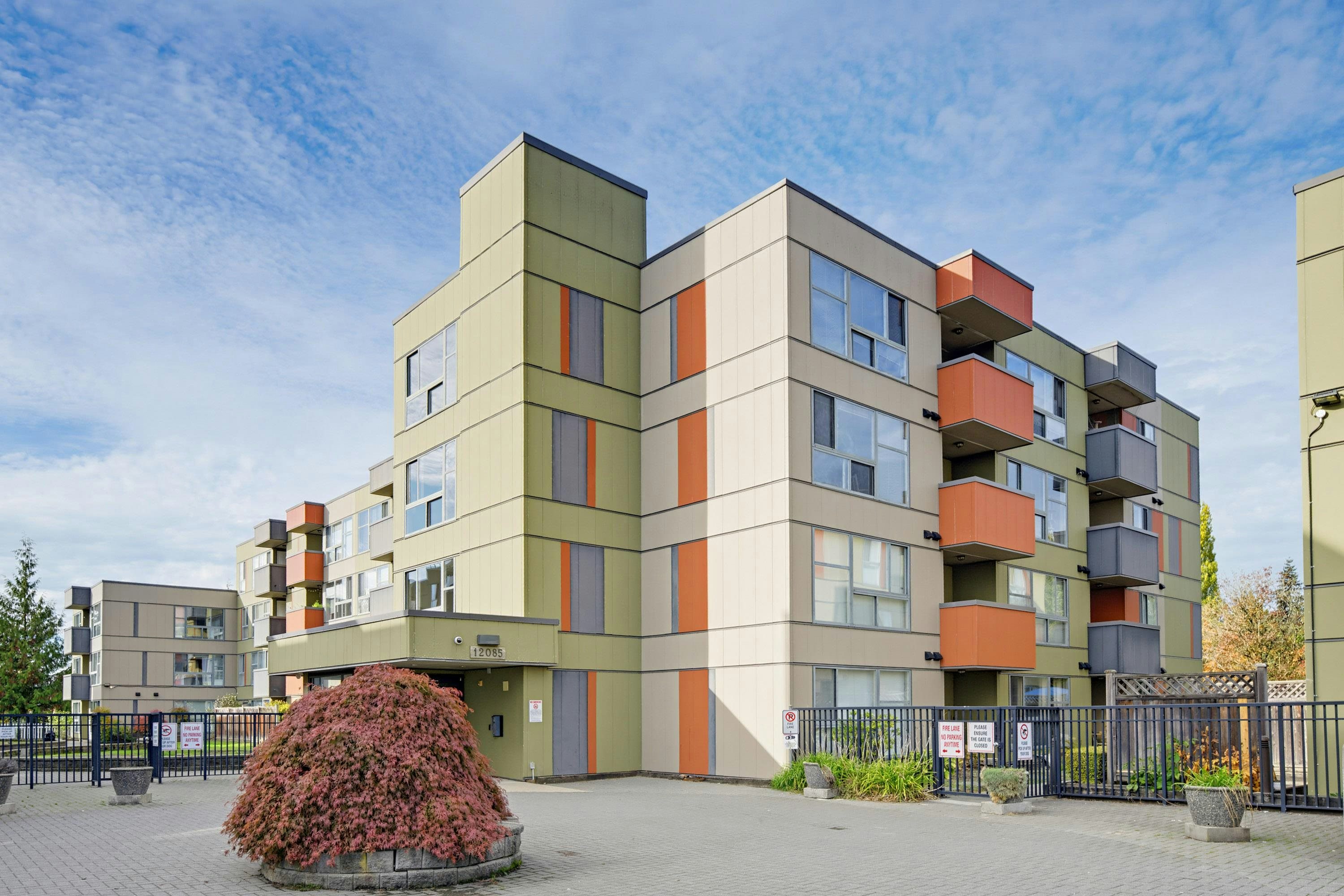 327-12085 228 Street, Maple Ridge, BC, V2X 6M2