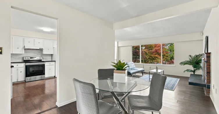 14036 102a Avenue, Surrey, BC, V3T 1P9 - 6