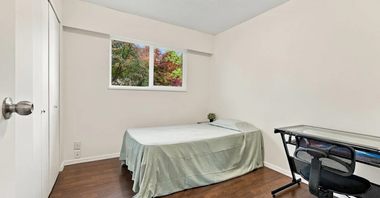 14036 102a Avenue, Surrey, BC, V3T 1P9 - 12