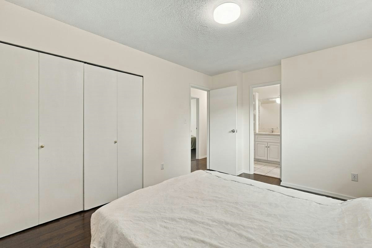 14036 102a Avenue, Surrey, BC, V3T 1P9 - 14