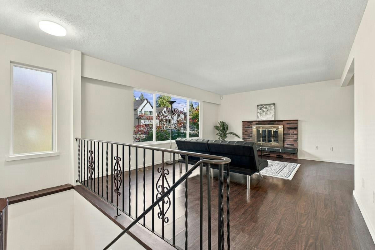 14036 102a Avenue, Surrey, BC, V3T 1P9