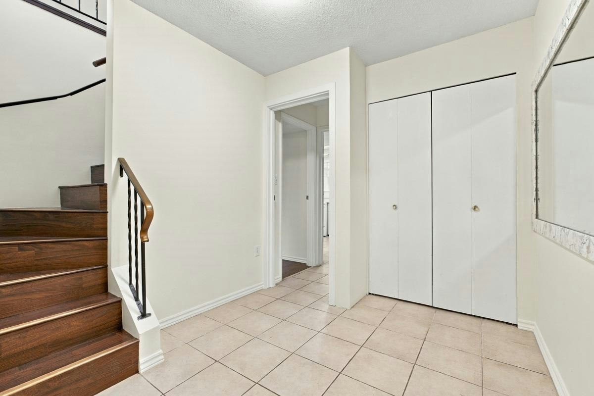 14036 102a Avenue, Surrey, BC, V3T 1P9 - 20
