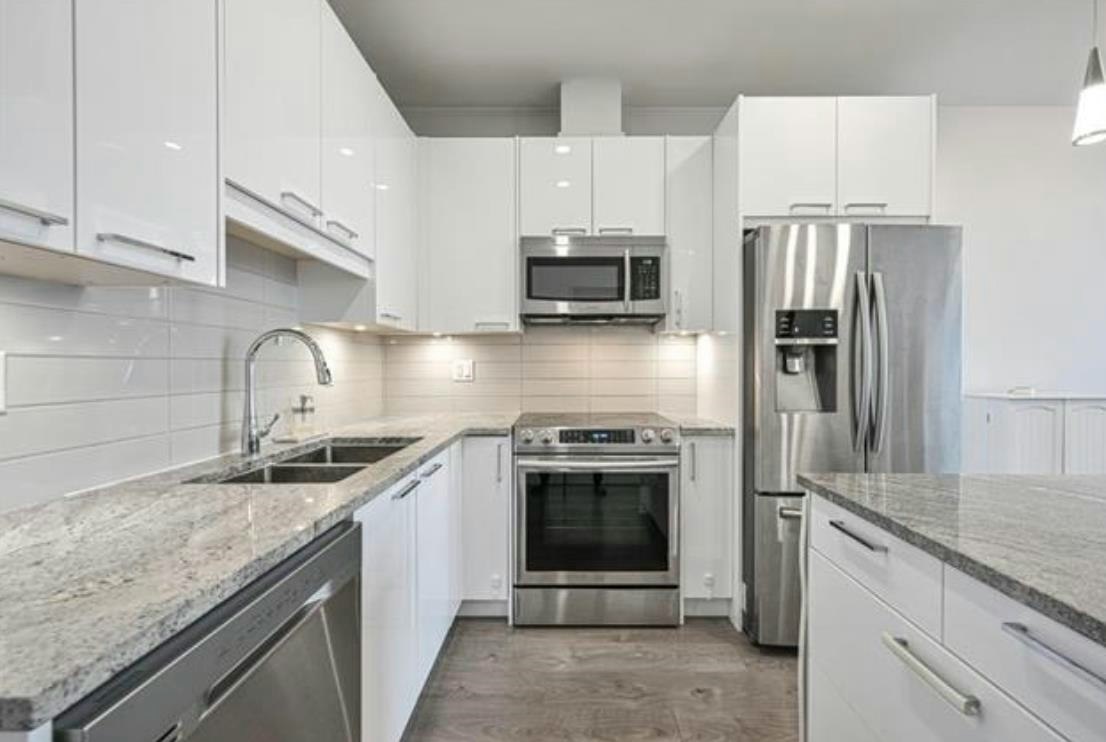 20696 Eastleigh Crescent - 3