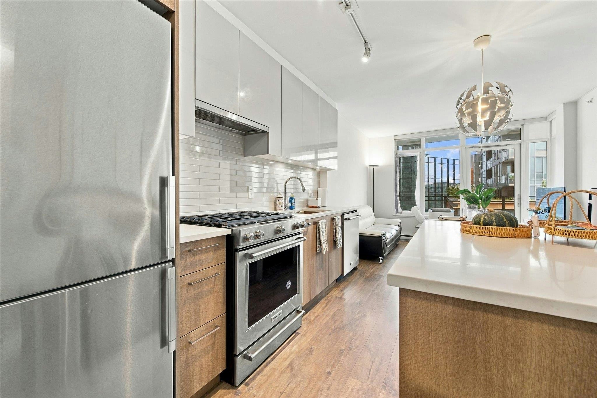 708-258 Nelson's Court - 2