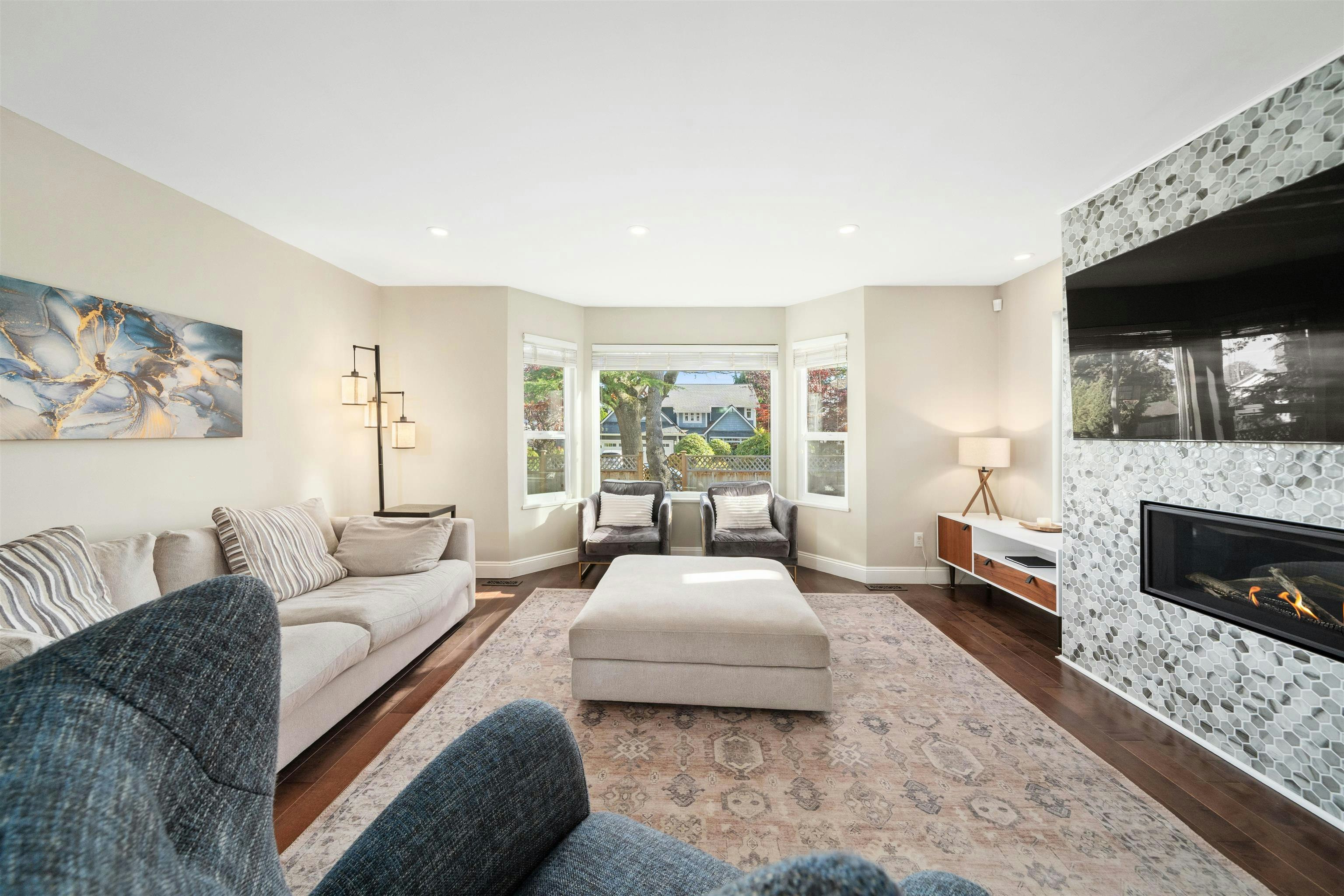 1929 155 Street, Surrey, BC, V4A 7M9