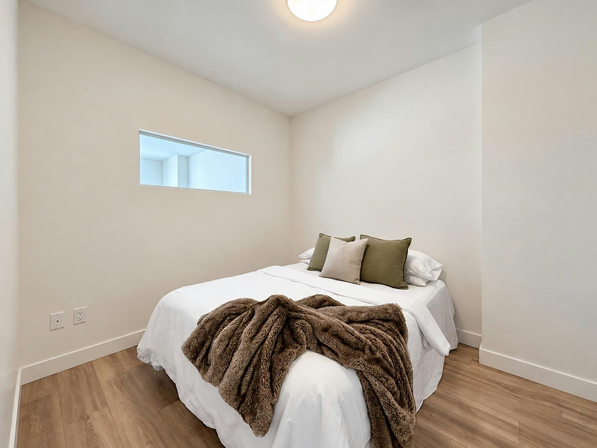 403-4433 Alaska Street - 2