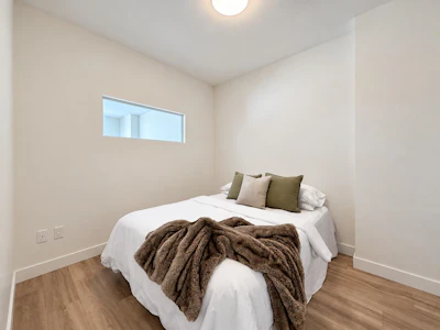 403-4433 Alaska Street - 2