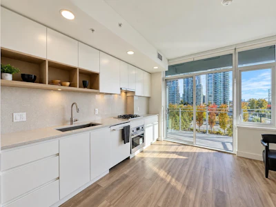 403-4433 Alaska Street - 5