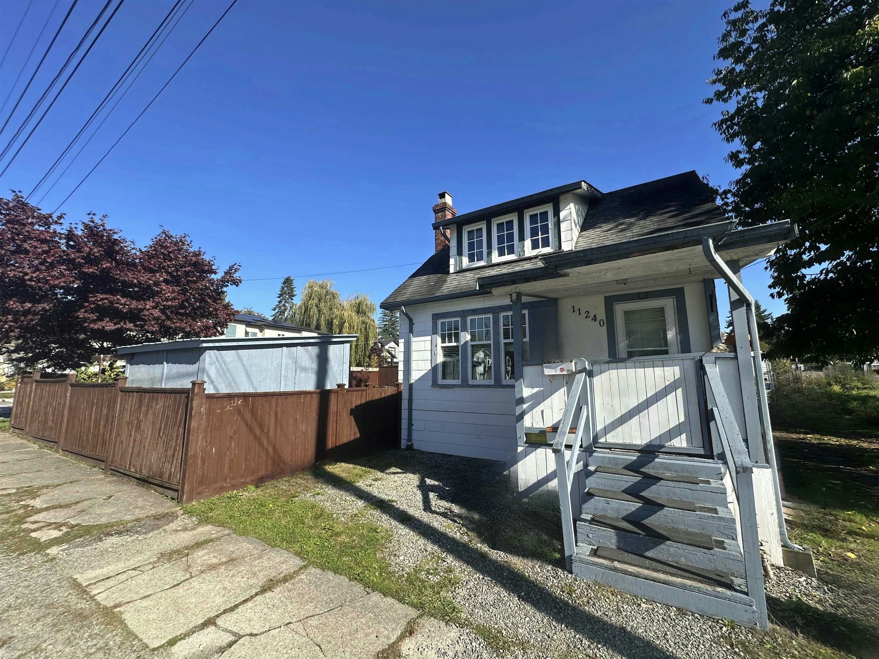 11240 206th Street, Maple Ridge, BC, V2X 1T2