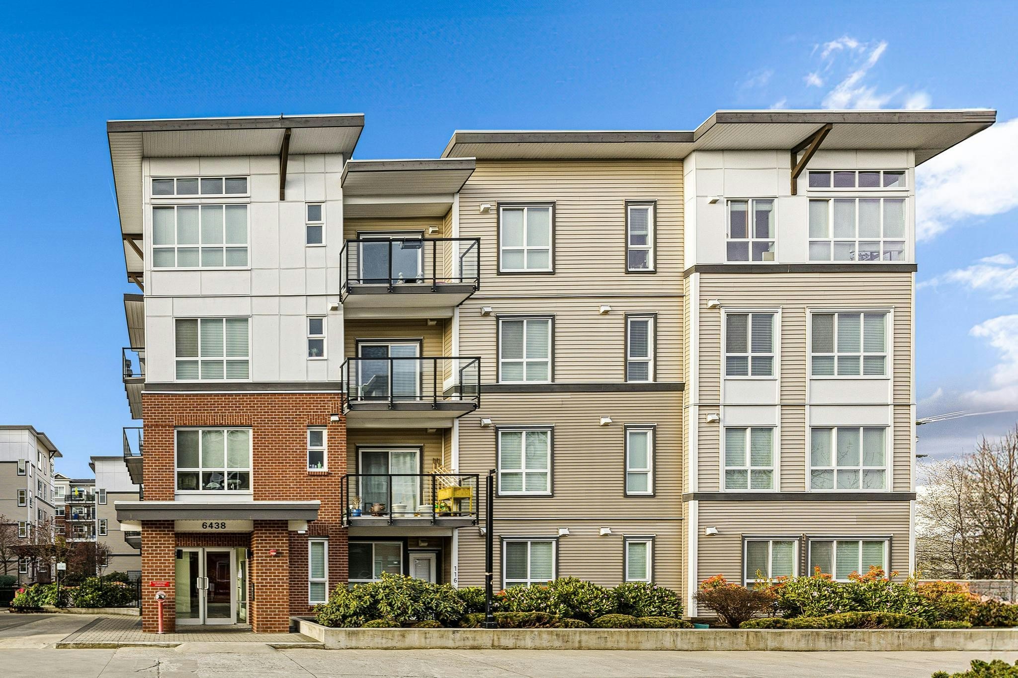 108-6438 195a Street, Surrey, BC, V4N 6R5