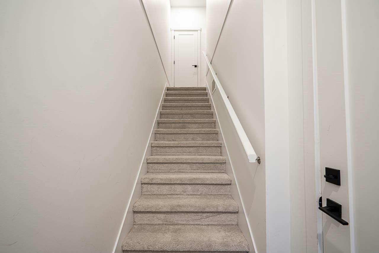 14-10527 155 Street - 4