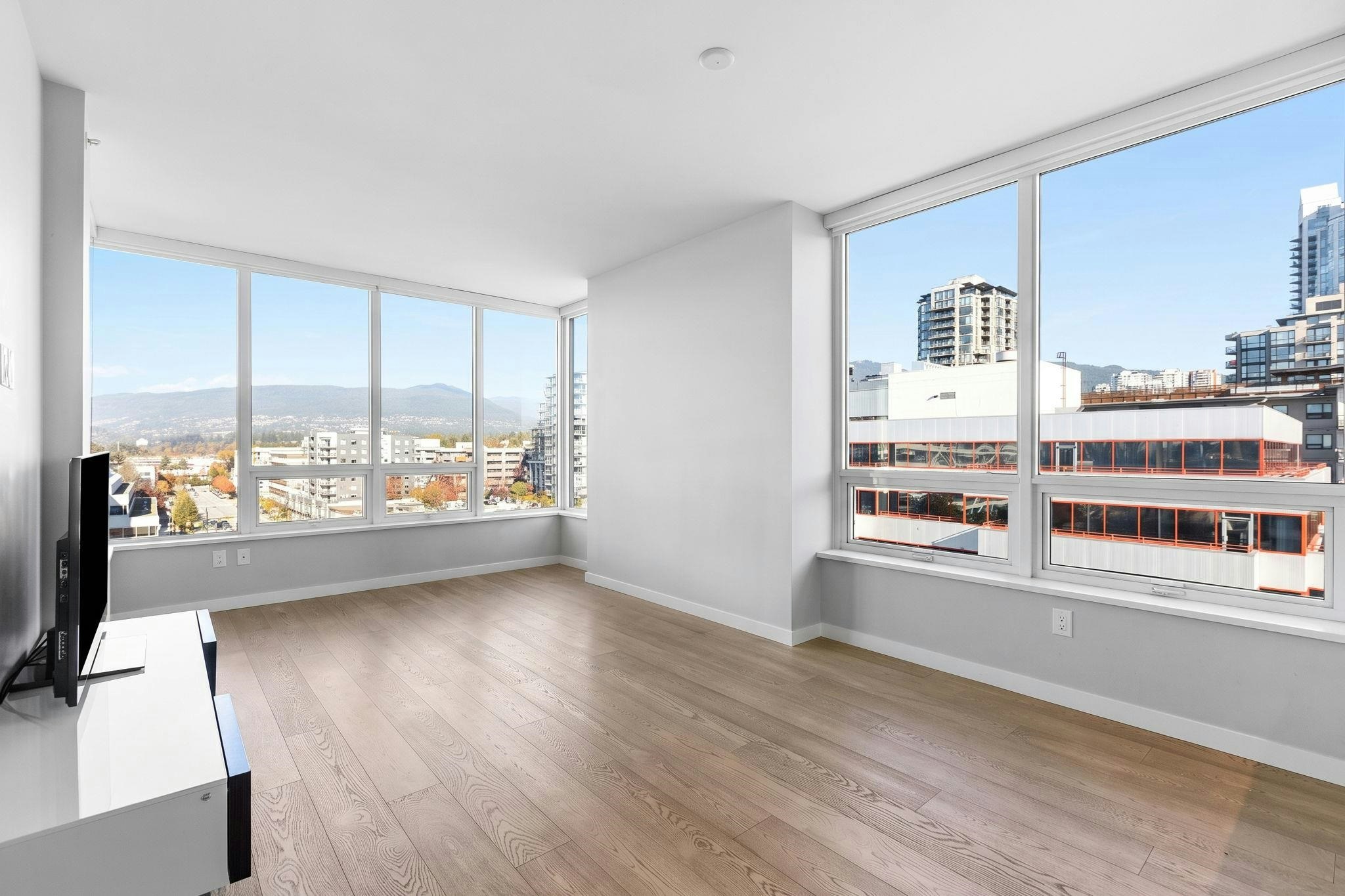 806-118 Carrie Cates Court, North Vancouver, BC, V7L 0B2 - 22