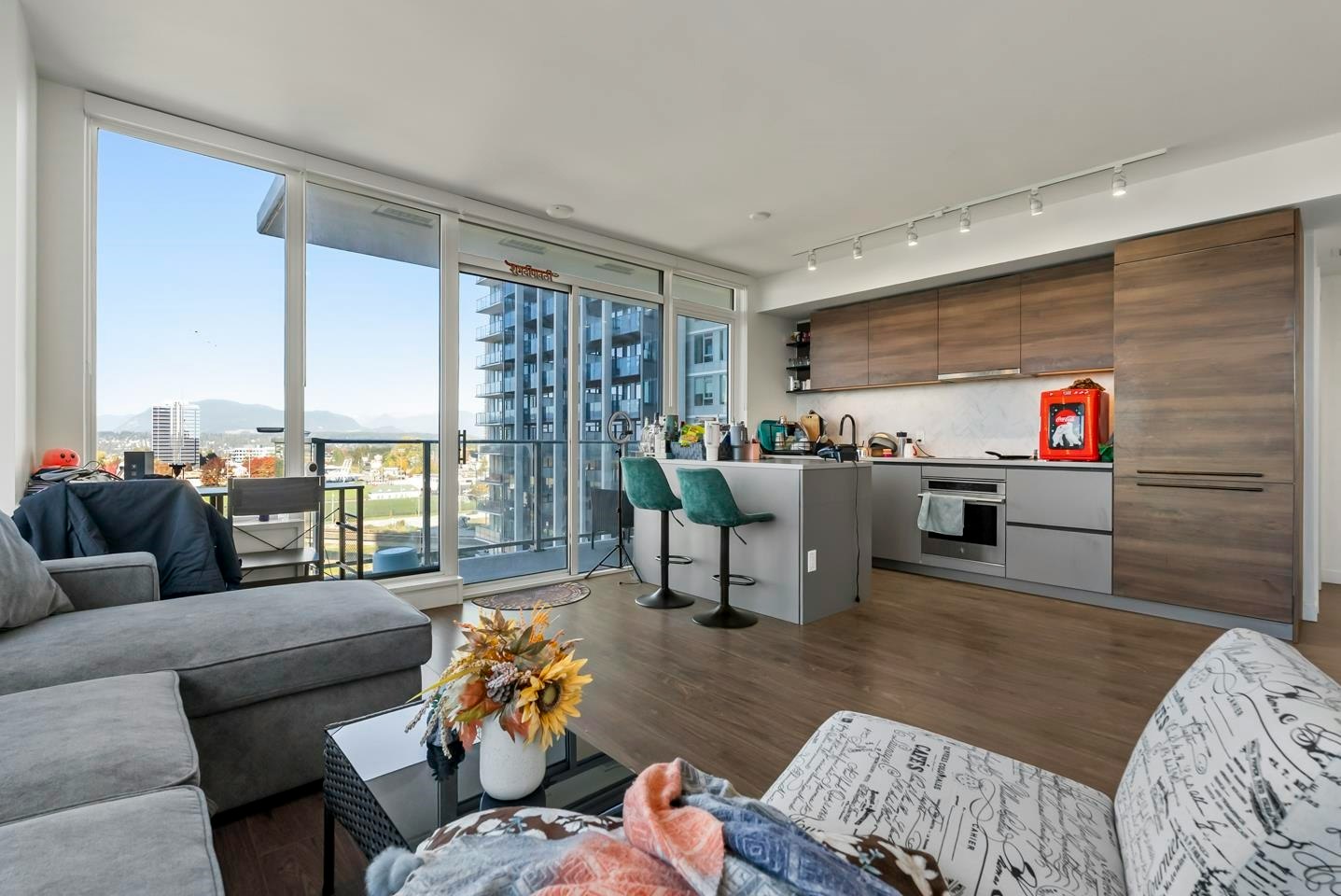 1002-10448 University Drive - 3