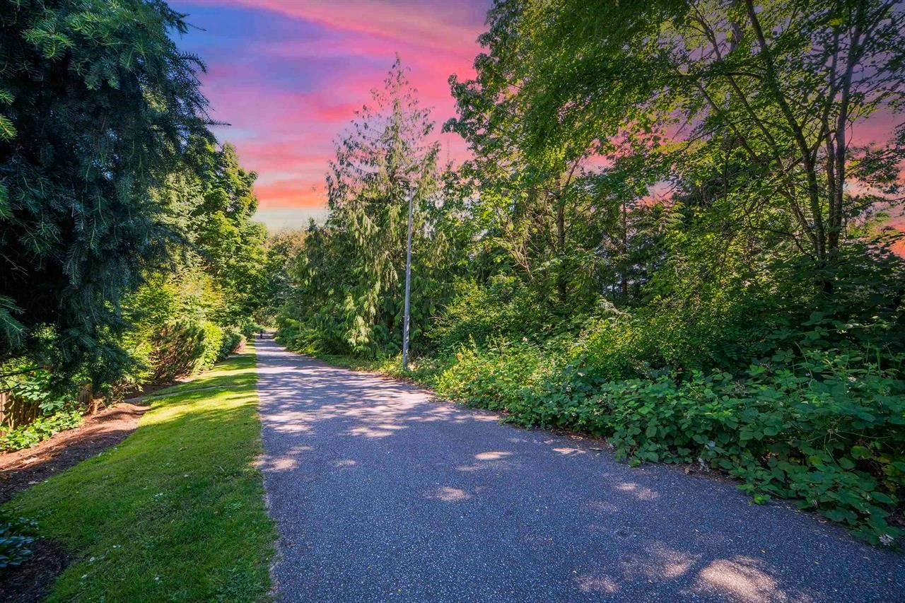 80-6878 Southpoint Drive, Burnaby, BC, V3N 5E4