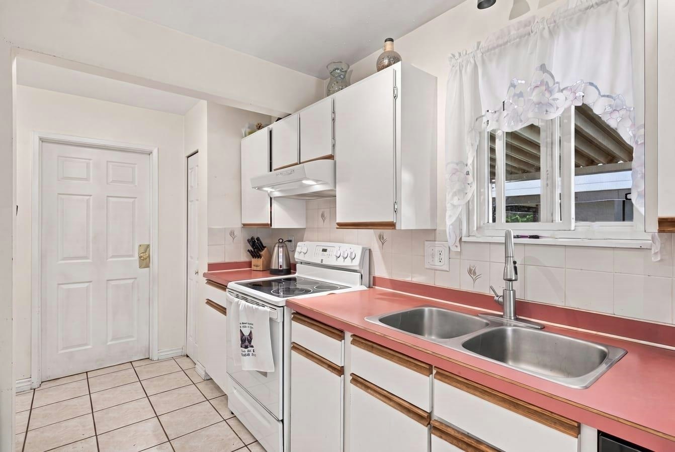 1815 Brown Street - 3