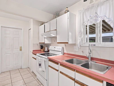 1815 Brown Street - 3
