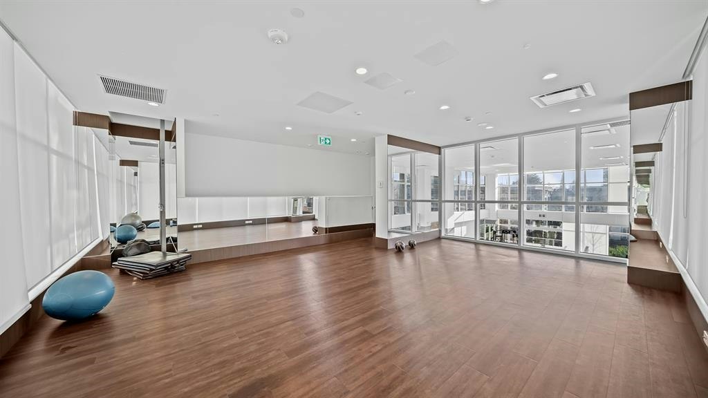 2404-13350 Central Avenue, Surrey, BC, V3T 0S1 - 6