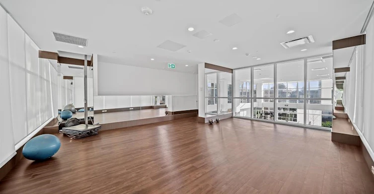 2404-13350 Central Avenue, Surrey, BC, V3T 0S1 - 6