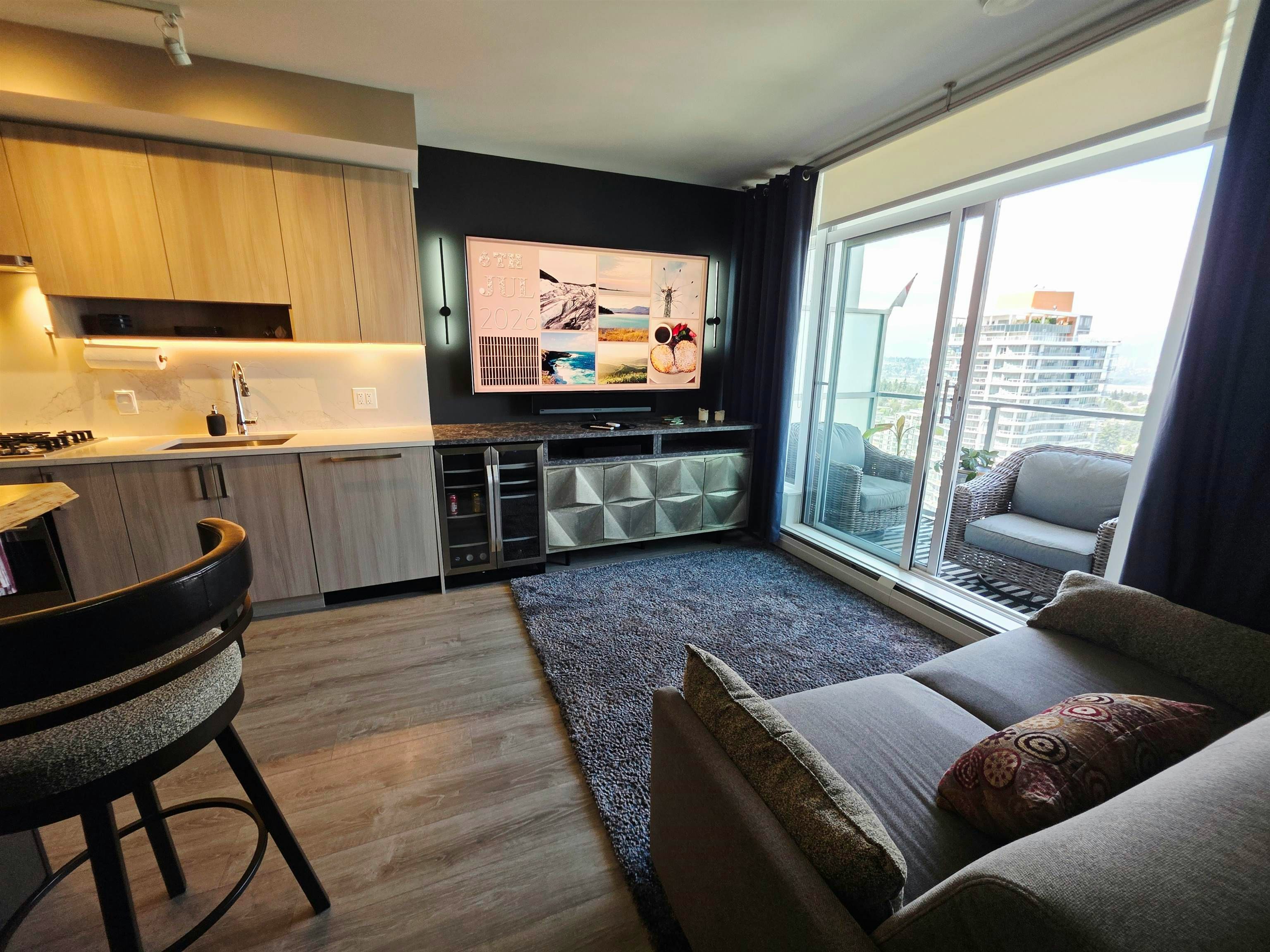 2404-13350 Central Avenue, Surrey, BC, V3T 0S1 - 9
