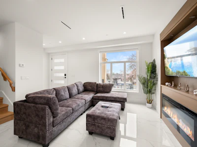 1369 E 63rd Avenue - 3