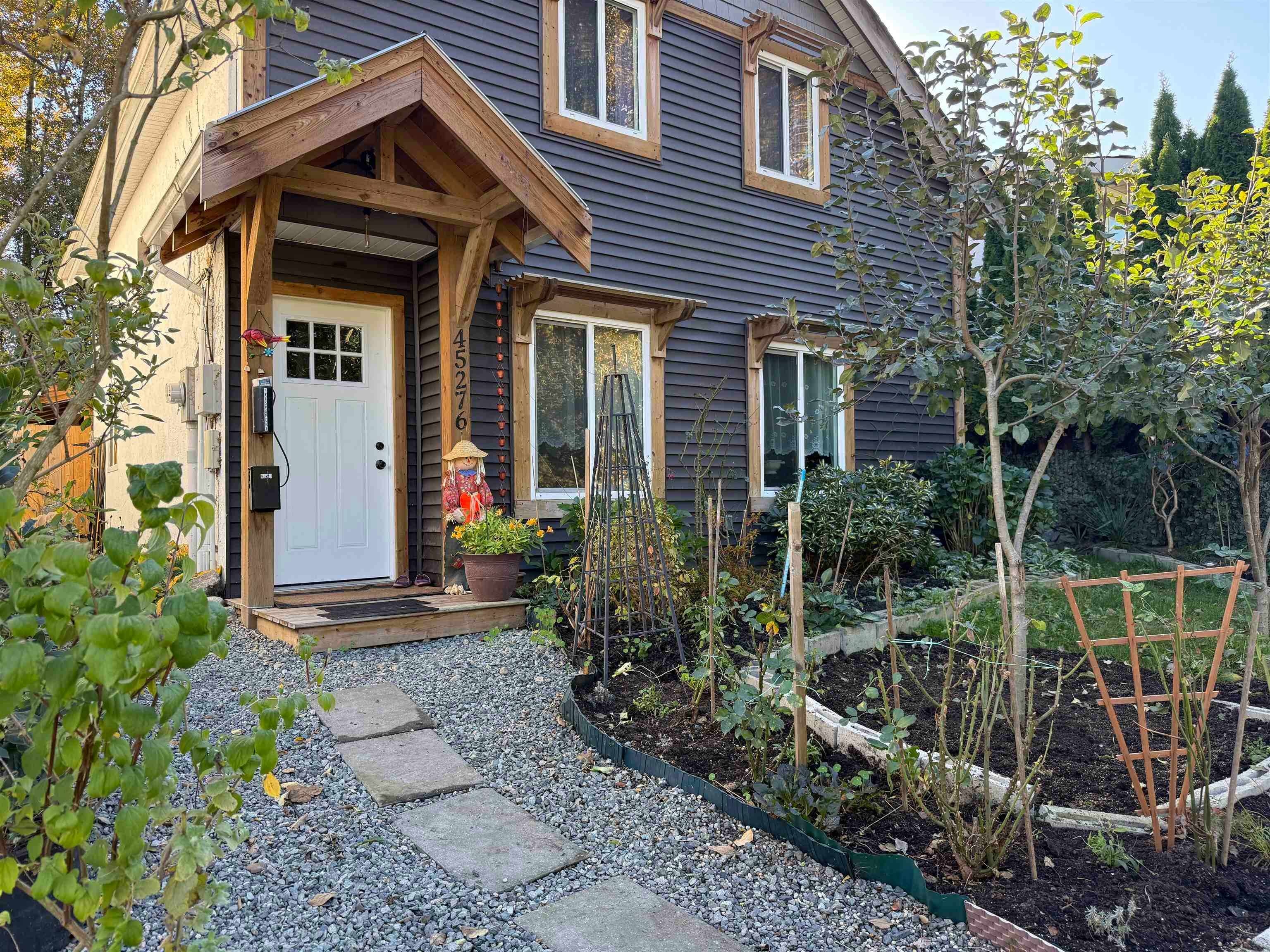 45276 Creekside Drive, Chilliwack, BC, V2P 7K6