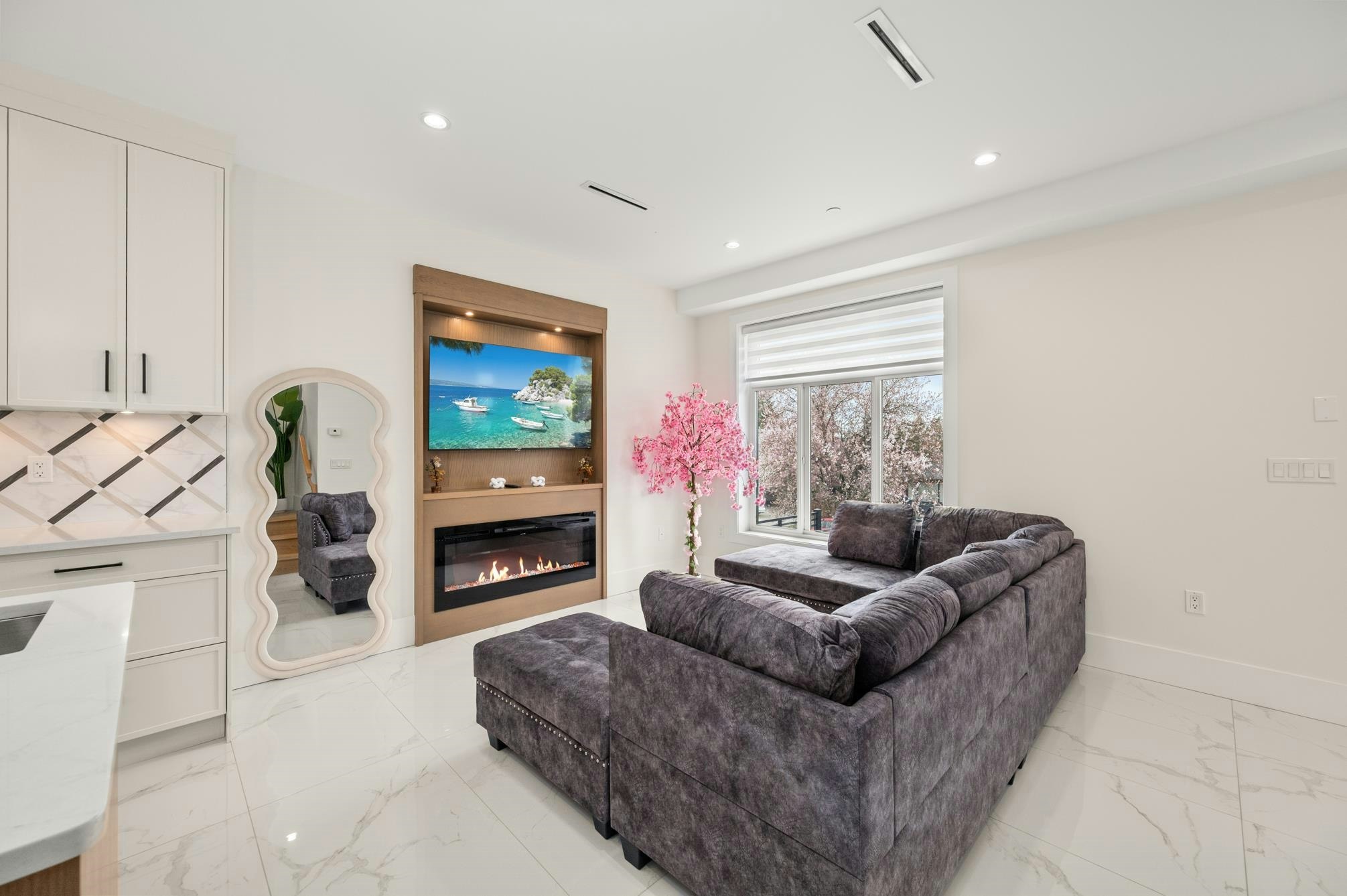 1371 E 63rd Avenue - 2