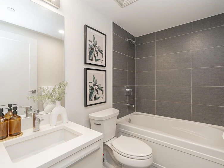 1602-1323 Homer Street, Vancouver, BC, V6B 5M9 - 17