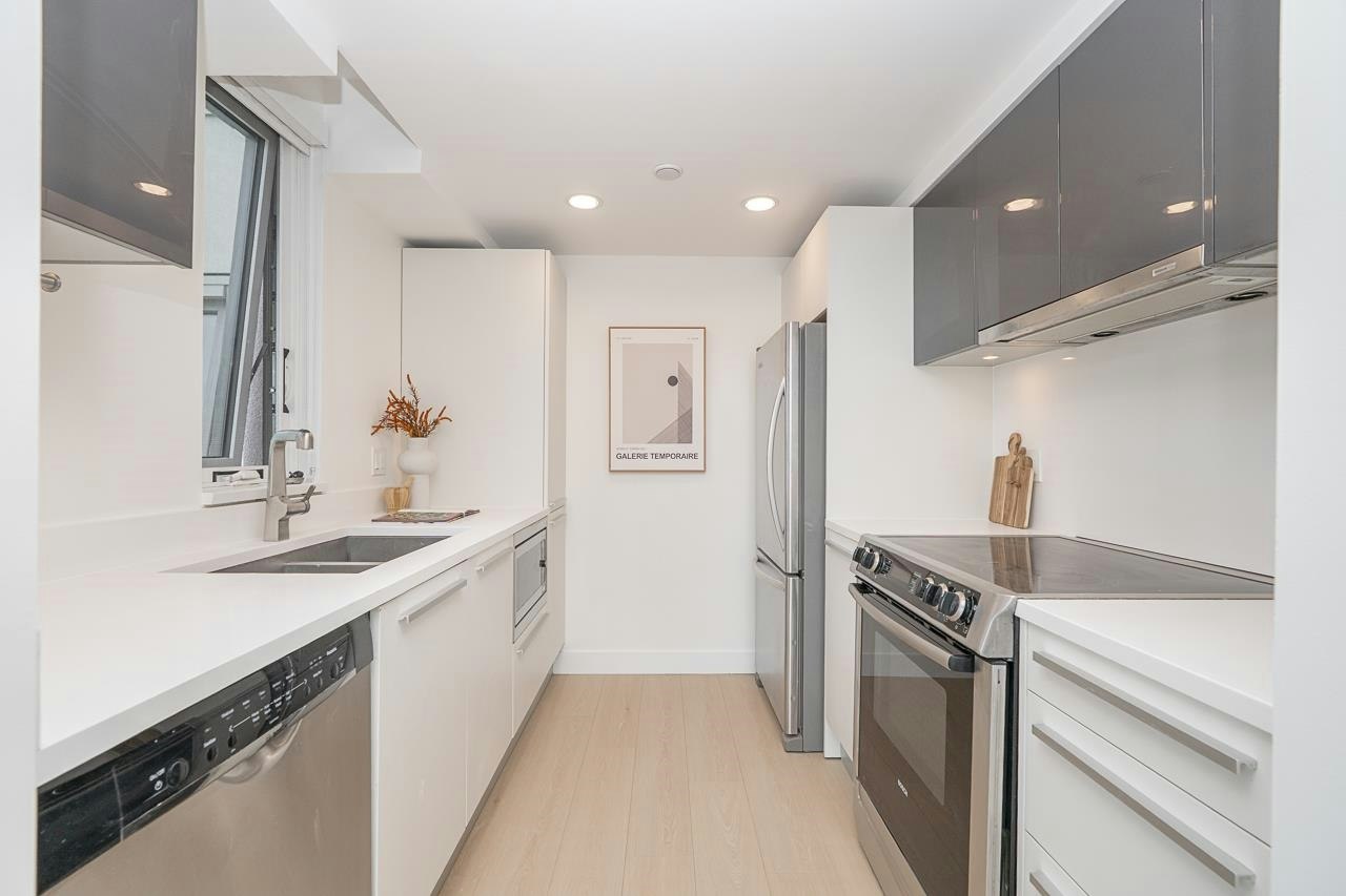 1602-1323 Homer Street, Vancouver, BC, V6B 5M9 - 11