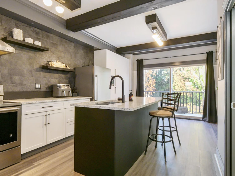 9-5988 Old Mclellan Road, Surrey, BC, V3S 1N3 - 6