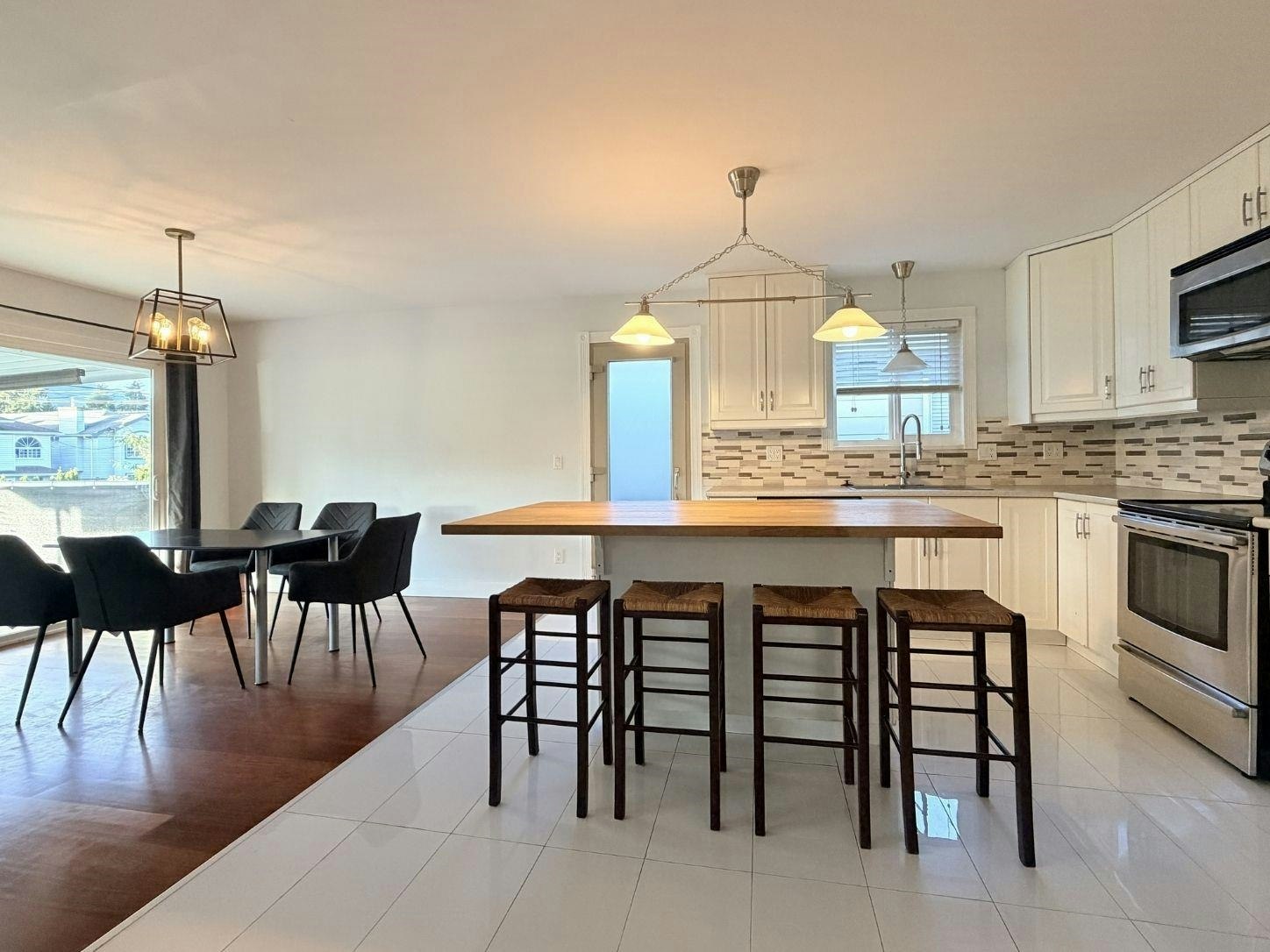 1944 Prairie Avenue - 5
