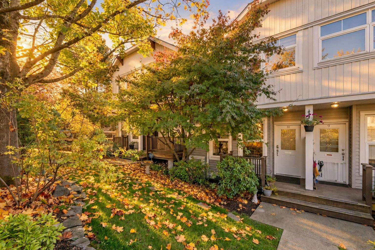 10-3712 Pender Street, Burnaby, BC, V5C 2L3