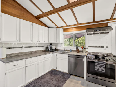 9560 Monte Vista Street - 5