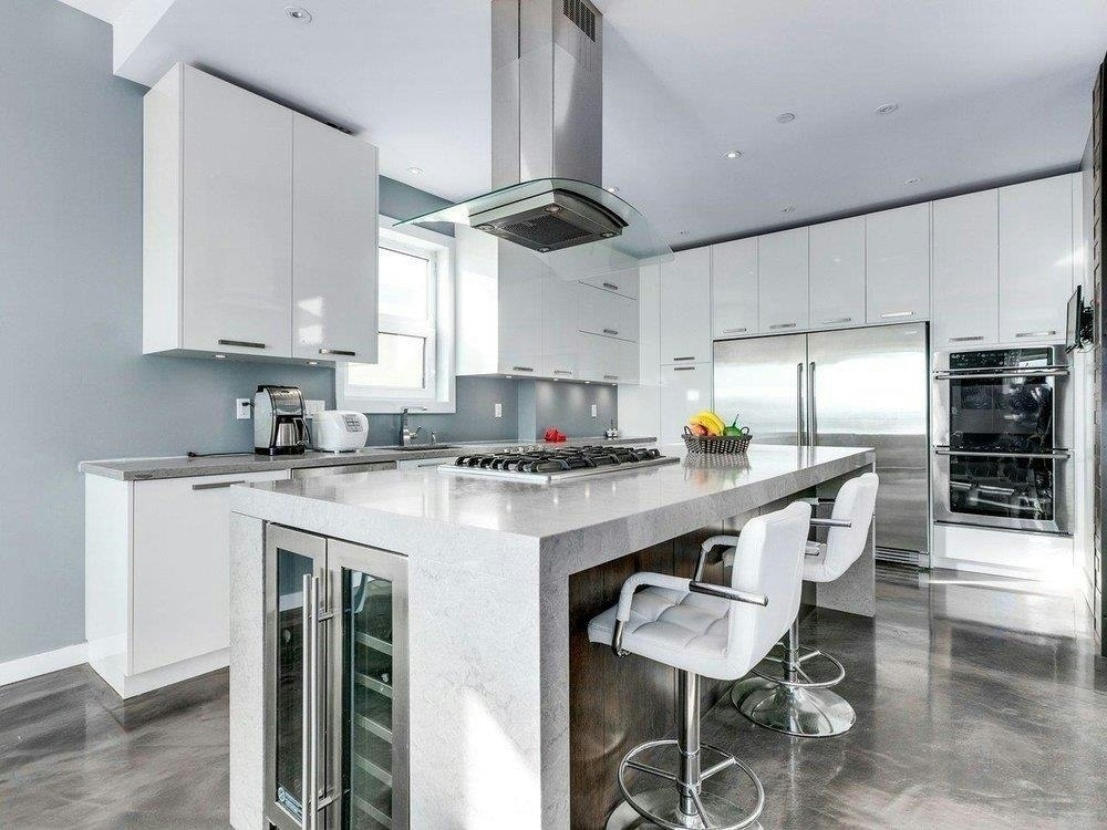 15061 Victoria Avenue - 4