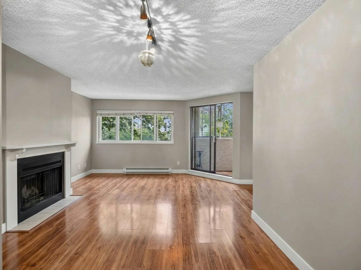 202-936 Bute Street, Vancouver, BC, V6E 1Y8