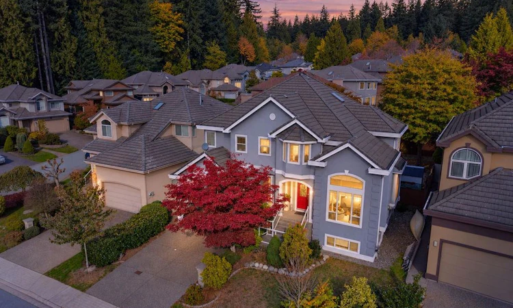 246 Parkside Drive