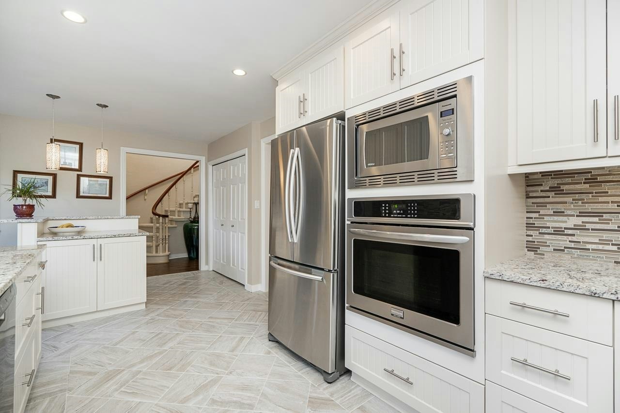 31-1725 Southmere Crescent - 5