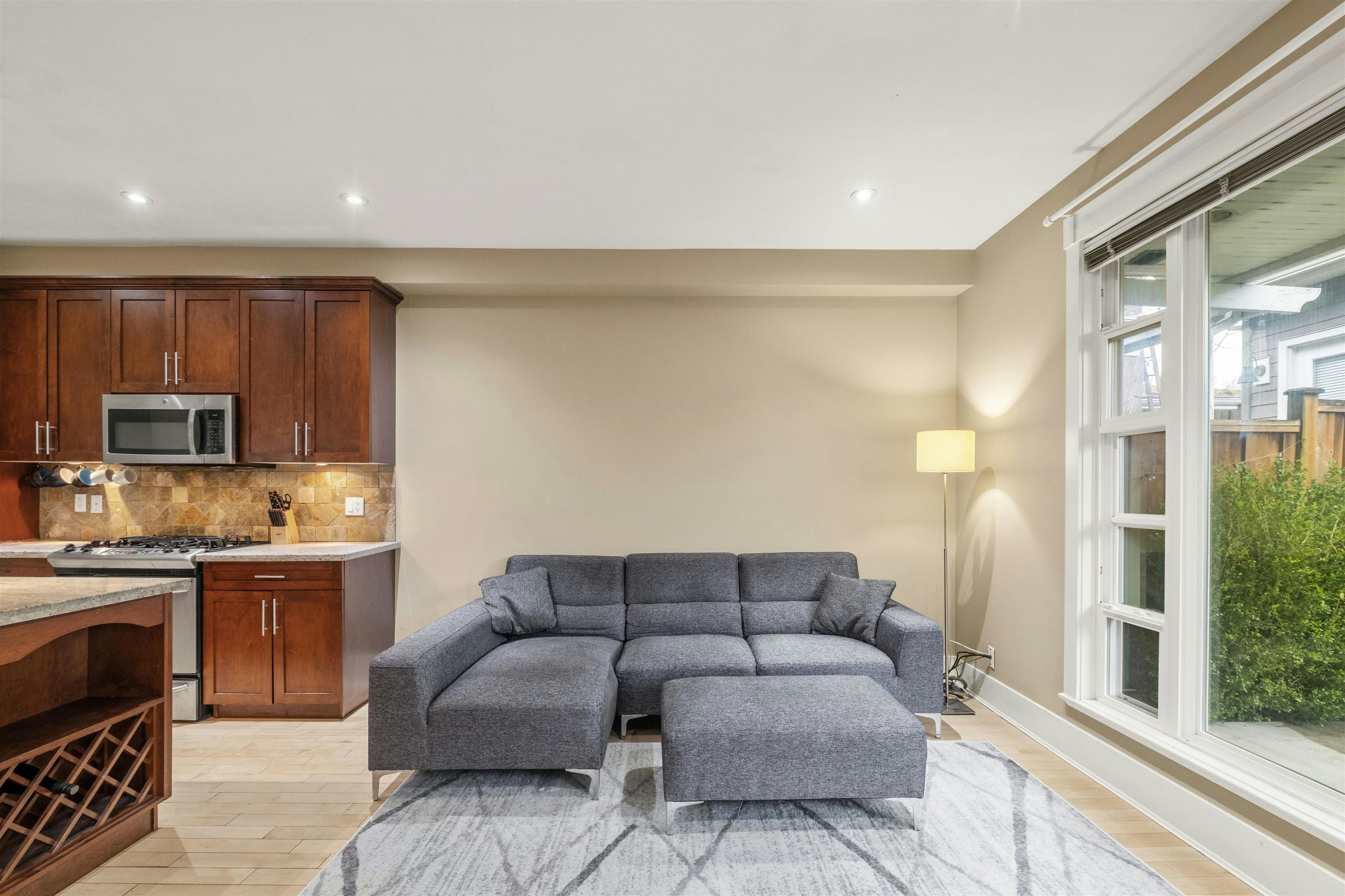 1620 St. Andrews Avenue, North Vancouver, BC, V7L 3L6 - 8