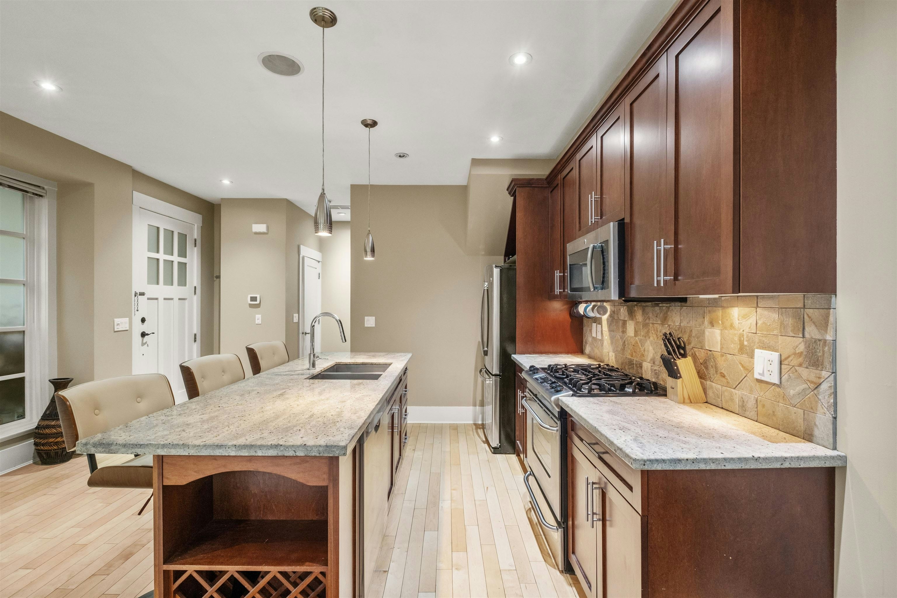 1620 St. Andrews Avenue, North Vancouver, BC, V7L 3L6 - 11