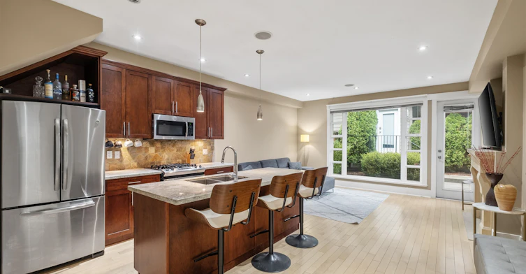 1620 St. Andrews Avenue, North Vancouver, BC, V7L 3L6